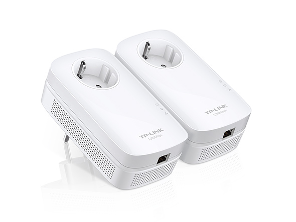 TP-LINK TL-PA8010P kit AV1200 2*PowerLine Ethenrnet Adapters with AC Pass Through,1200Mb/s