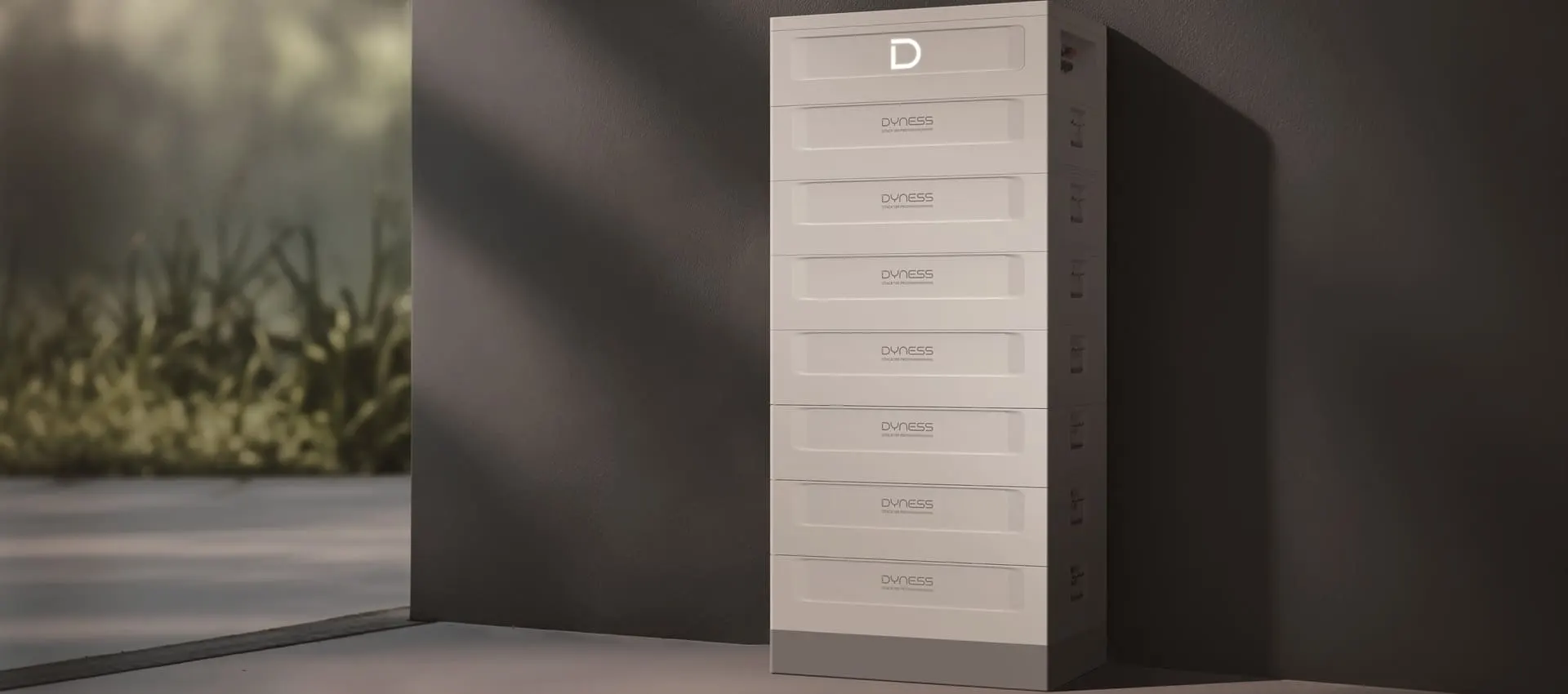 Systém Dyness STACK100 Pro; prodává se SBDU100 Pro se základnou, bateriové moduly nejsou součástí